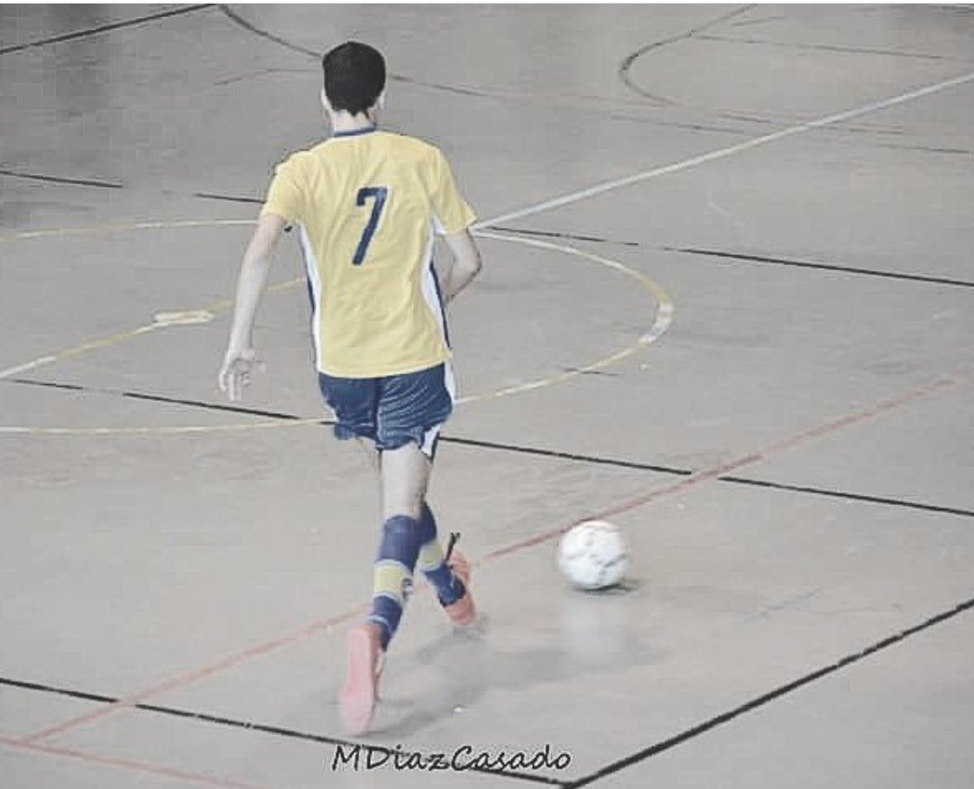 ADAlcorconFS's tweet photo. NOTICIA| Lamentamos comunicar que el jugador del Primer Equipo y entrenador del Alevín A, @_A_L_B_E_R_ será baja para lo que resta de temporada tras sufrir una rotura en el Ligamento Cruzado Anterior.

Te deseamos una pronta recuperación toda la #FamiliaAmarilla !

#AnimoAlber https://t.co/ZqS0FlS9F1