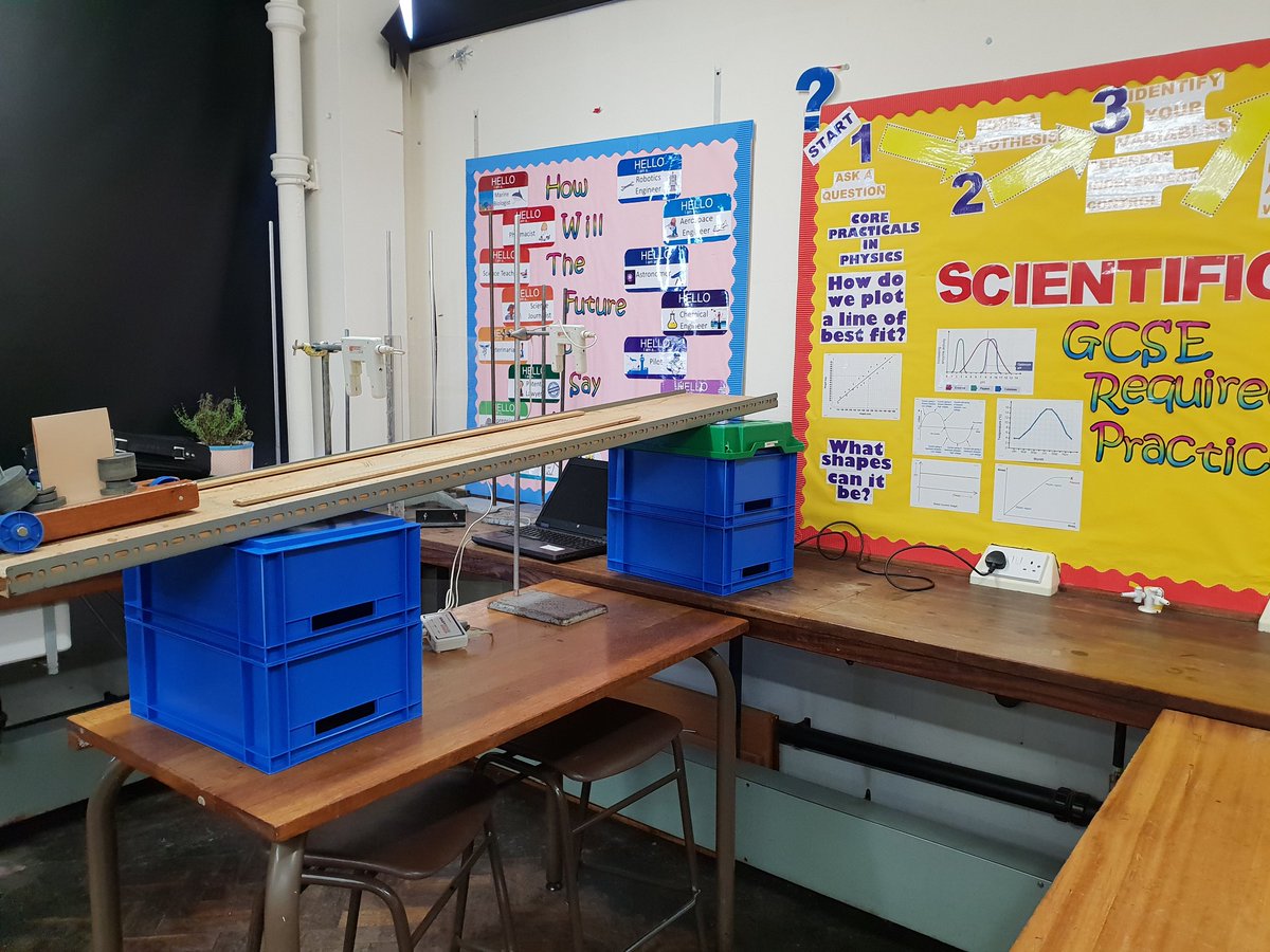 user35085353's tweet image. When your light gates work first try 🙌 #CP2 #RequiredPractical #TeamScience