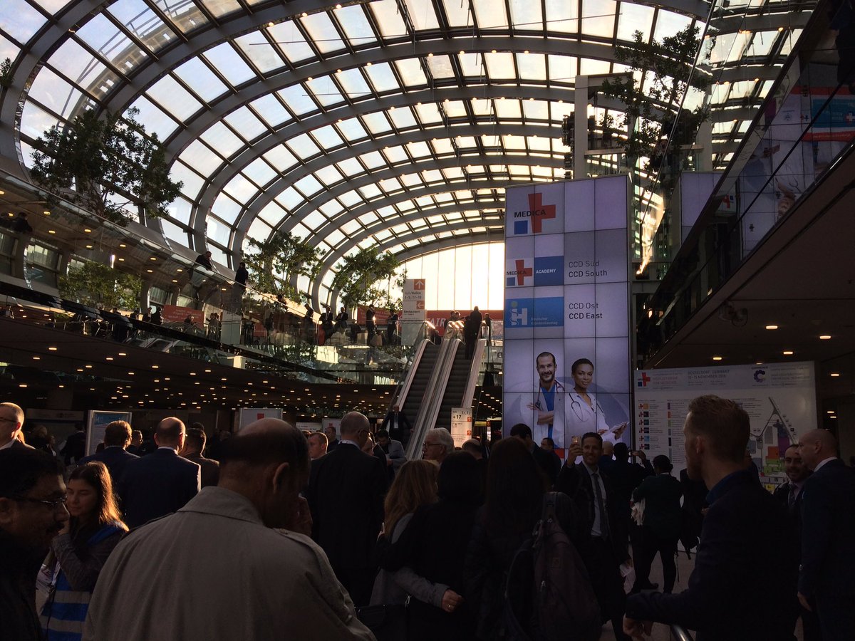 CompetitivEko's tweet photo. @CompetitivEko @CTPPOCTEFA en la feria internacional de la medicina en Düsseldorf #MEDICA @COMPAMED a la búsqueda de sinergias y de oportunidades para las empresas asociadas al consorcio transfronterizo #InnovMedicaAlliance. https://t.co/H3UDAB11MK