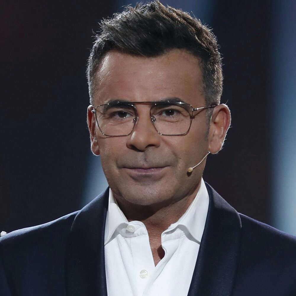 SrtaNeuss's tweet photo. Quien prefieres que presente?

🔃 La caca 
💗 Jorge Javier

#GHVIPLímite9
#SomosLaAudiencia13
#SomosLaAudiencia13N https://t.co/0kjRVBPycl