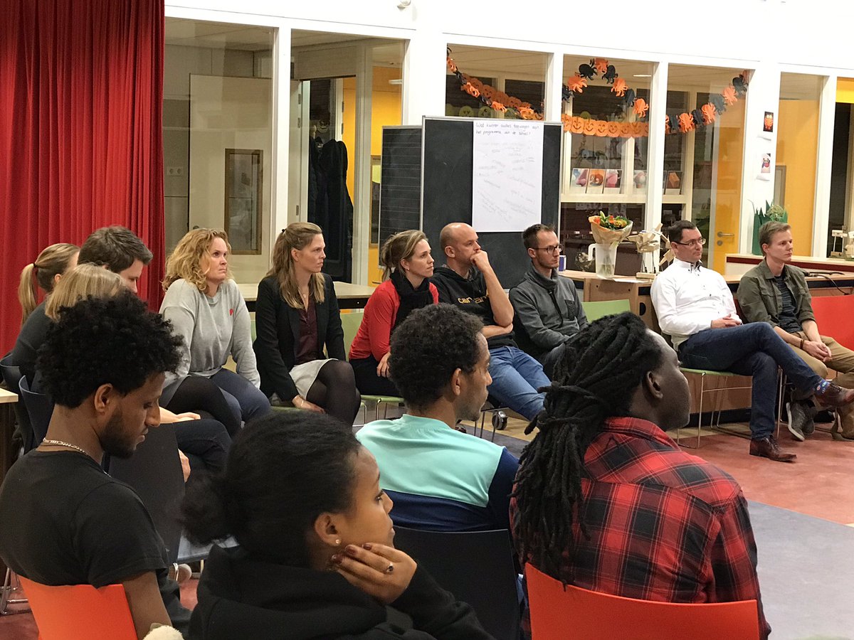 OtNoordGearhing's tweet photo. Vanavond een prachtige interactieve ouderavond op obs De Opslach in Wommels. Dank ouders voor de bijzondere ideeën en dank MR voor de mooie presentatie en indeling van deze (3.0) avond. TOP👍.         @WommelsNL https://t.co/jCjQz8lUIL