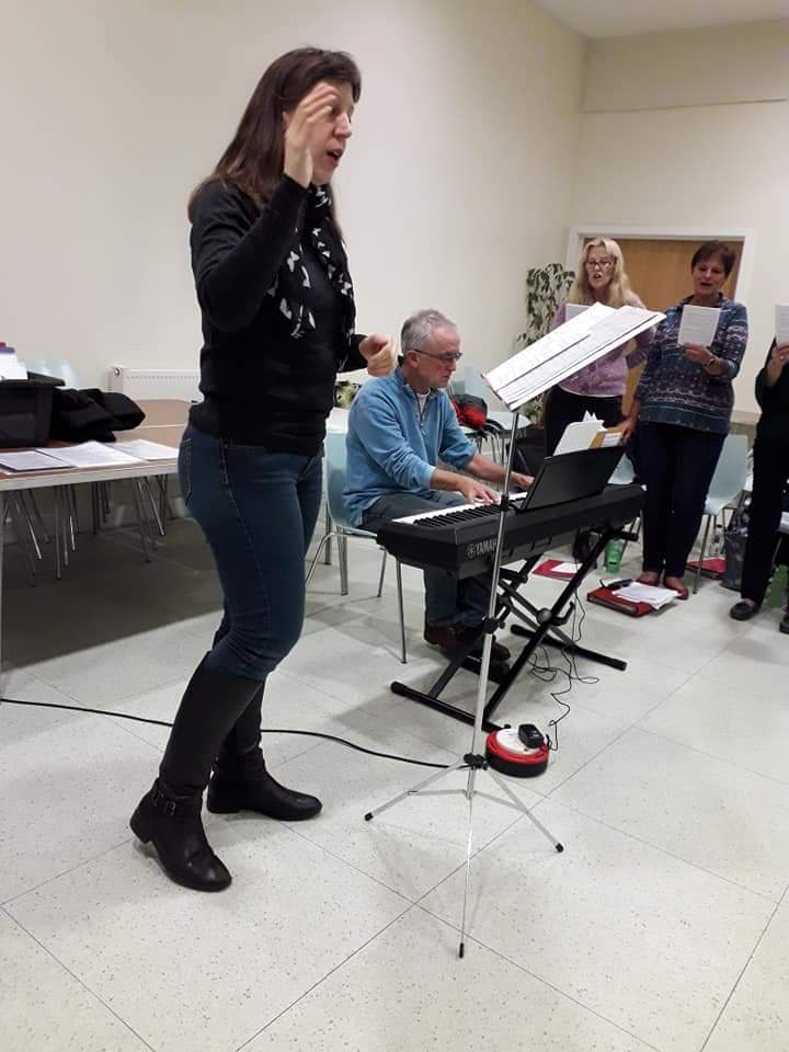 ChoirKey's tweet image. Key Voices in rehearsal.

If you want to join this friendly #communityChoir, come a long on Monday nights,  7.30pm to 9.30pm
At St Dunstans Church, #Keynsham.
No audition, all welcome.