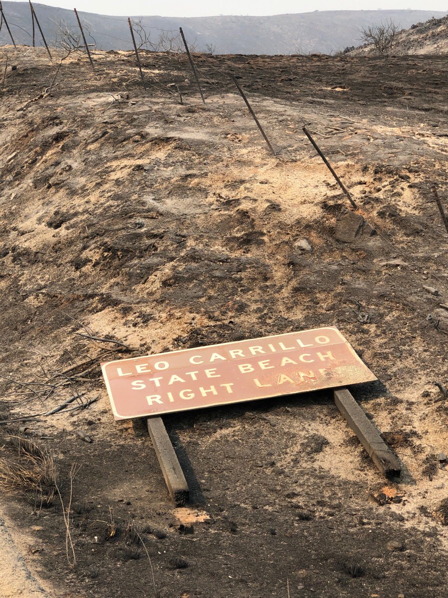 Our hearts go out to all those affected by  #CampFire, #HillFire &amp; #WoolseyFire. Thank you 1st responders, incl #CAStateParks peace officers &amp; staff.

We've closed a number of state parks. Please avoid these &amp; other areas that are closed during this time. parks.ca.gov/NewsRelease/852