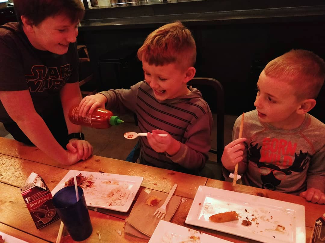 BoxSocialYEG's tweet photo. When the moms are busy working the kids try to out do each other with eating hot sauce π
#noodleboxbaseline https://t.co/NaPc9gBeVZ