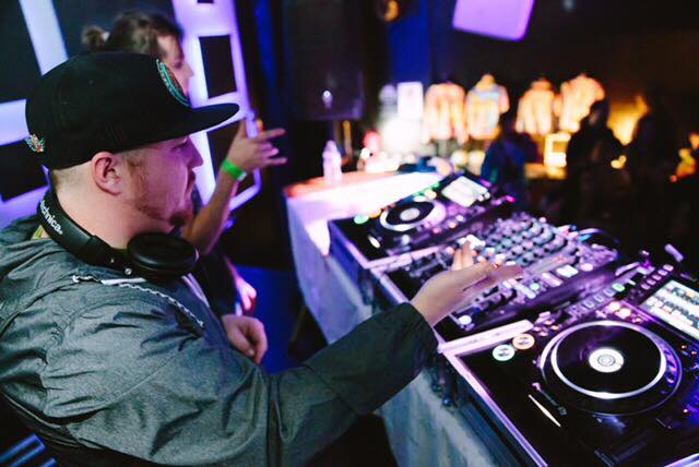 hodis's tweet image. We can't wait for #Jakattak!
Catch him at #ReTurnTuesdays ft #Toadface with #PhLo and #PittaPatta at Hodi's Half Note on Tuesday, November 20th.
Presented by @ECpresents, #MindbeamProductions &amp;amp; #LongevityProductions