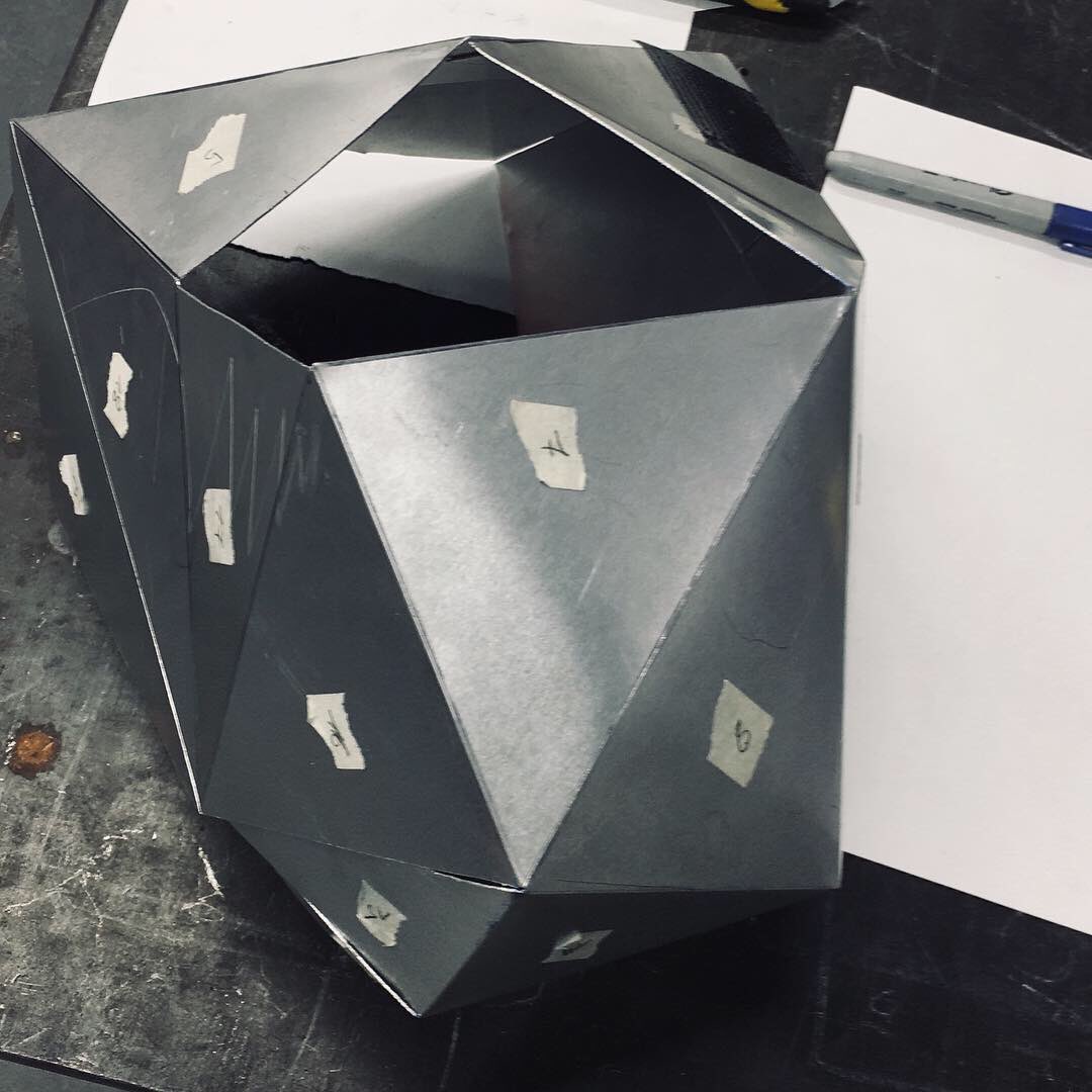 ChRehcep's tweet photo. ✎ 11 2018 - metalworks with Fabio Fidanza, Yiming Yang, Arman Ataman
-
@RCAIED #metal #aluminium #alu #material #folding #puzzle #triangle #lowpoly #vr #ar #3dmodeling #helmet #tools #papercraft #design #experiencedesign #productdesign https://t.co/HUaRZu2YiM