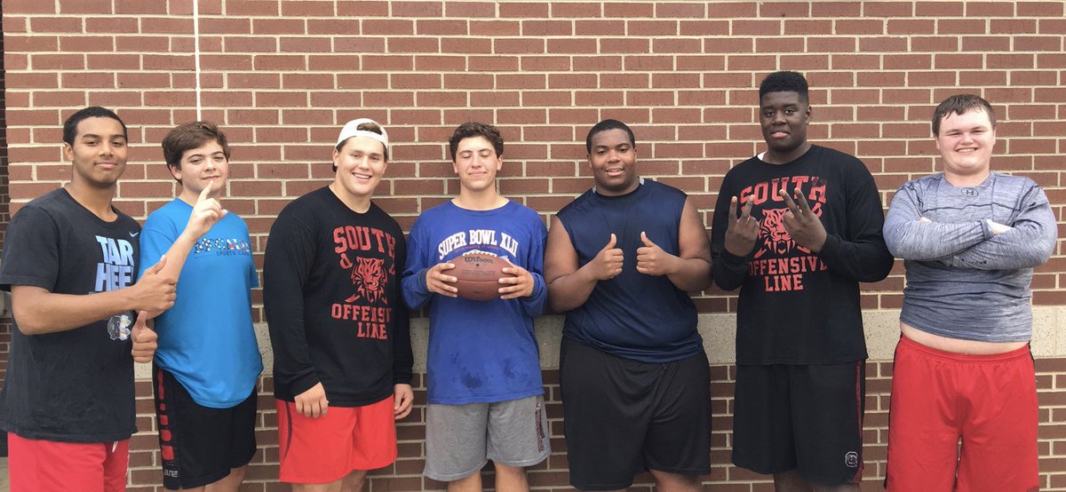 Year 3 of the Bigs Bowl today. Congrats to Captain <a href="/MacNeely51/">Mac Neely</a> and his team on the W. Joey Gonzalez took home MVP honors- the second Gonzalez in 3 years to be named MVP. We’ll miss you 55&amp;77, everyone else- see you in the weight room. #BIGS