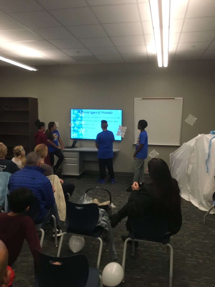 brianpeters64's tweet photo. 5th grade exhibition. @HumbleISD_GE #WeAreGroves Ecosystem Invasion #learningforapurpose #intentional #connected https://t.co/tEw2cNM10P