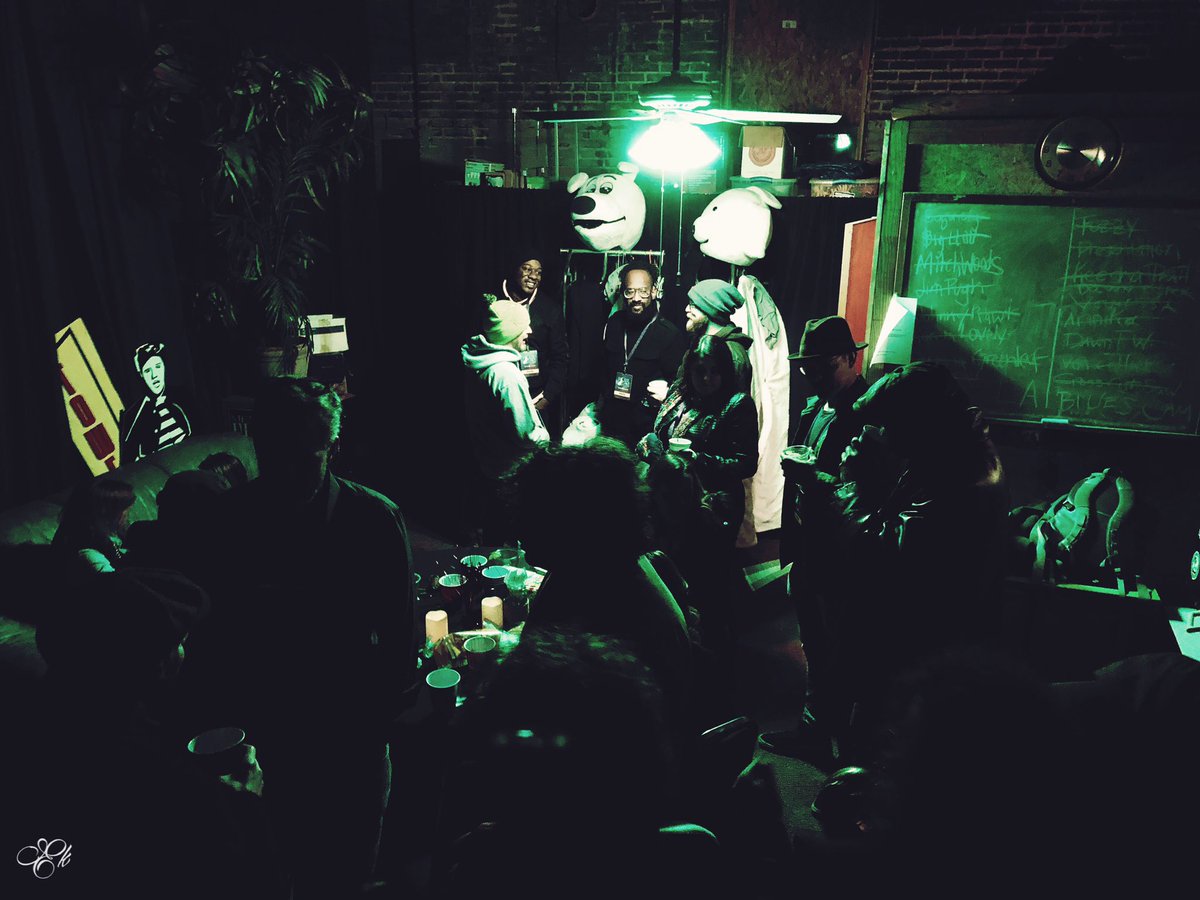 thegrapeband's tweet photo. Greenroom | 🍇. https://t.co/YV7TBCSbAR