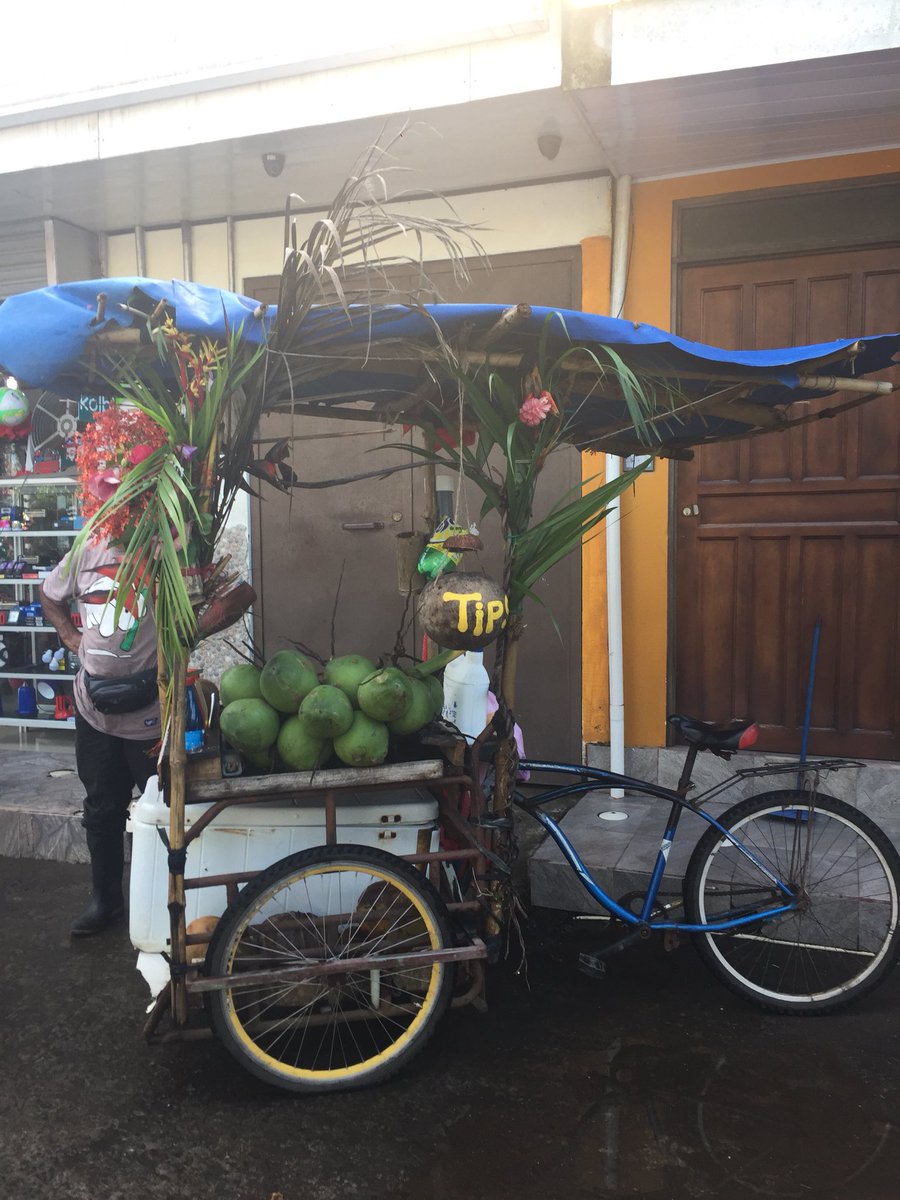 TheWonkyParsnip's tweet image. Street food