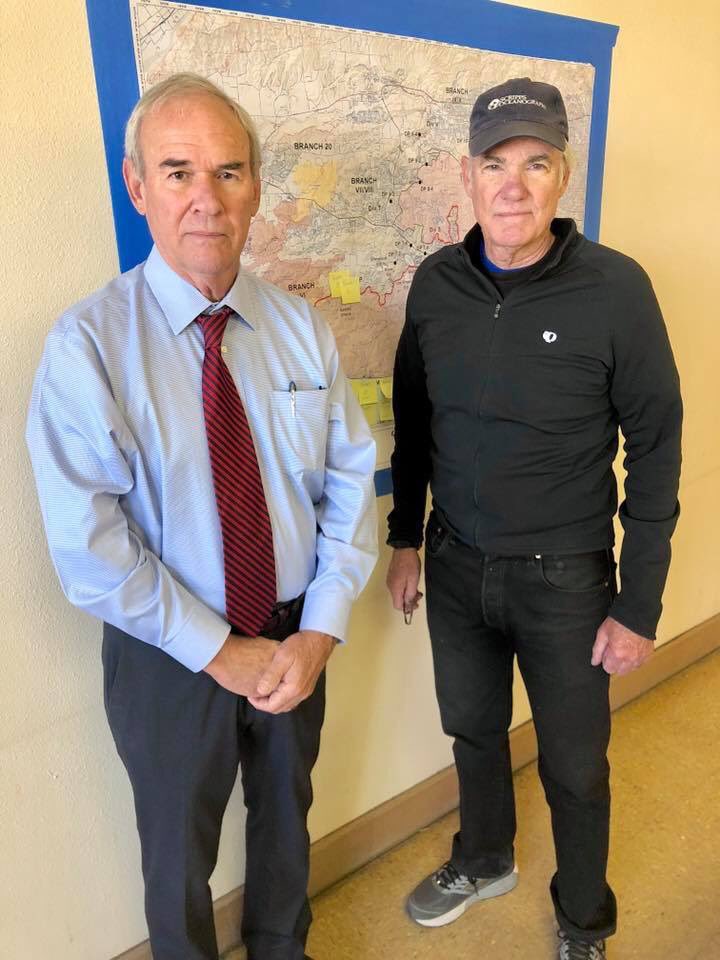This morning I visited the #WoolseyFire command post in Camarillo with <a href="/VenturaCOE/">Ventura Co Ofc of Ed</a> Superintendent Stan Mantooth. Thank you to the thousands of firefighters and first responders from throughout the state that are working around the clock to contain this tragic wildfire.