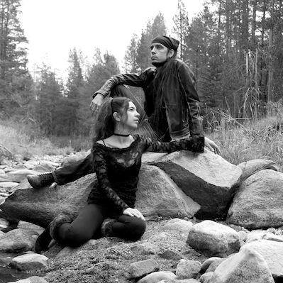 Song Feature: Astralingua -- Plunge
A truly unique single <a href="/astralinguaband/">Astralingua</a> 
firesquid.blogspot.com/2018/11/song-f…