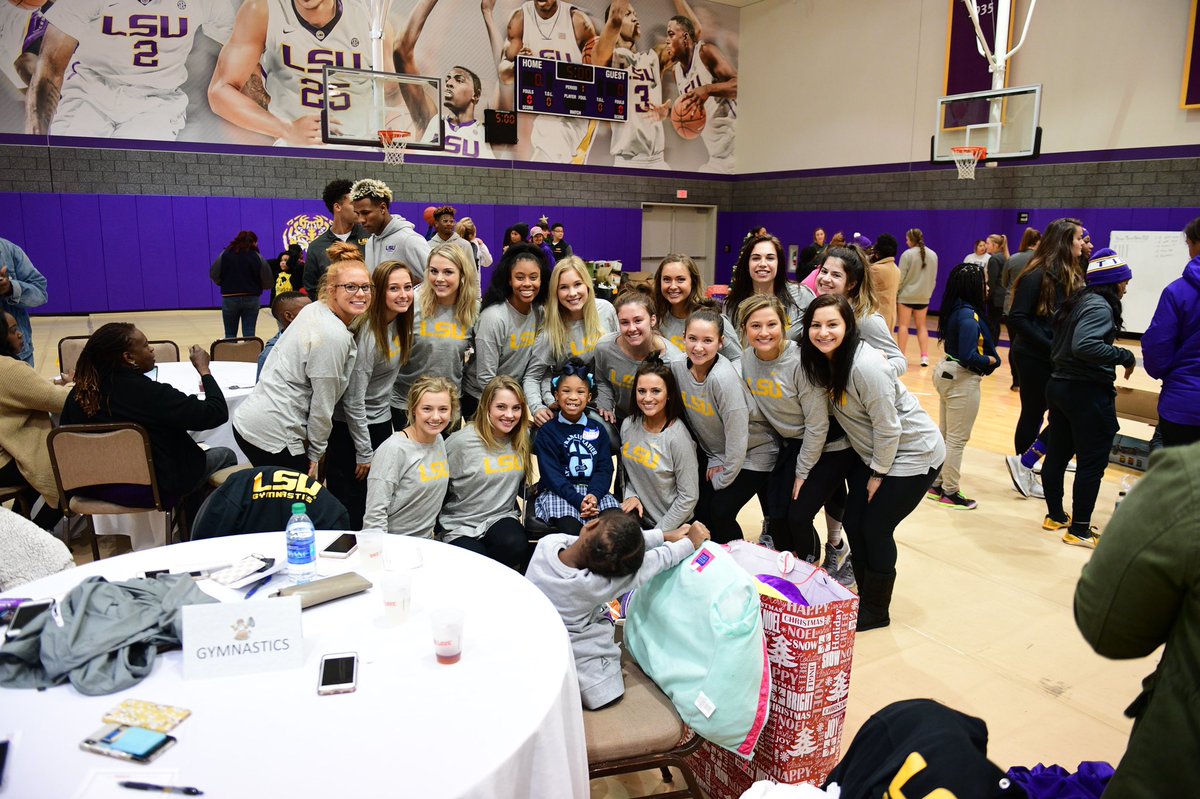 LSUgym's tweet image. Giving back to our friends with the Big Buddy program! 💜