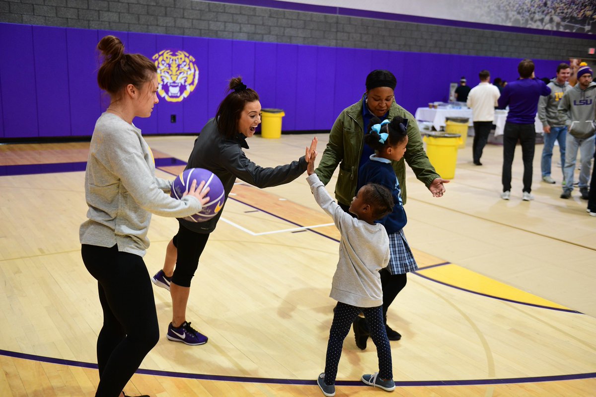 LSUgym's tweet image. Giving back to our friends with the Big Buddy program! 💜