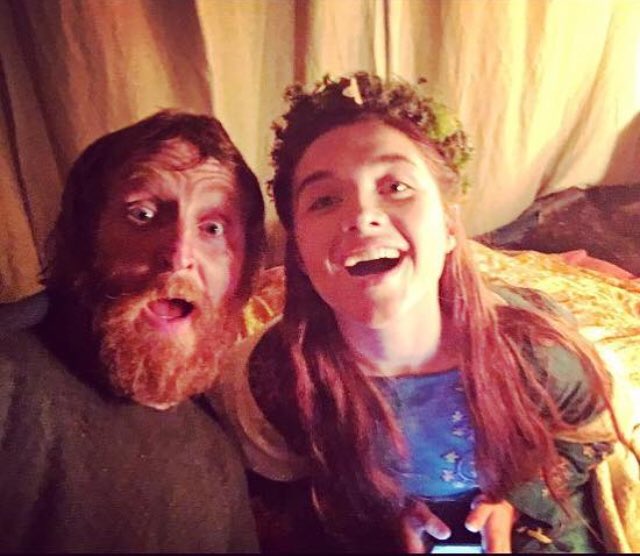 Lizzie De Burgh &amp; Angus Og attempting to order fish suppers on the Bonnie Bonnie banks of #LochLomond Circa 1306, bummer nae signal! My pal &amp; Queenie the incredible <a href="/Florence_Pugh/">Florence Pugh</a> see her in  <a href="/OutlawKing/">Outlaw King</a> @NetflixFilm <a href="/Sigma/">Sigma</a> she’s amazing! #OutlawKing #Outlawking #Netlfix #Sigma🏴󠁧󠁢󠁳󠁣󠁴󠁿