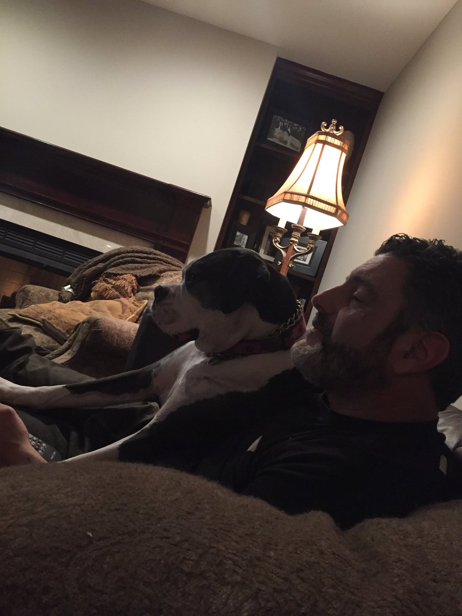 PhilFitNet's tweet photo. #OakIsland Iโm going upstairs to watch @Bravo and let these two dimwits watch you pull more crap out of your butt. #moneyshit https://t.co/DIiRBy2hTP