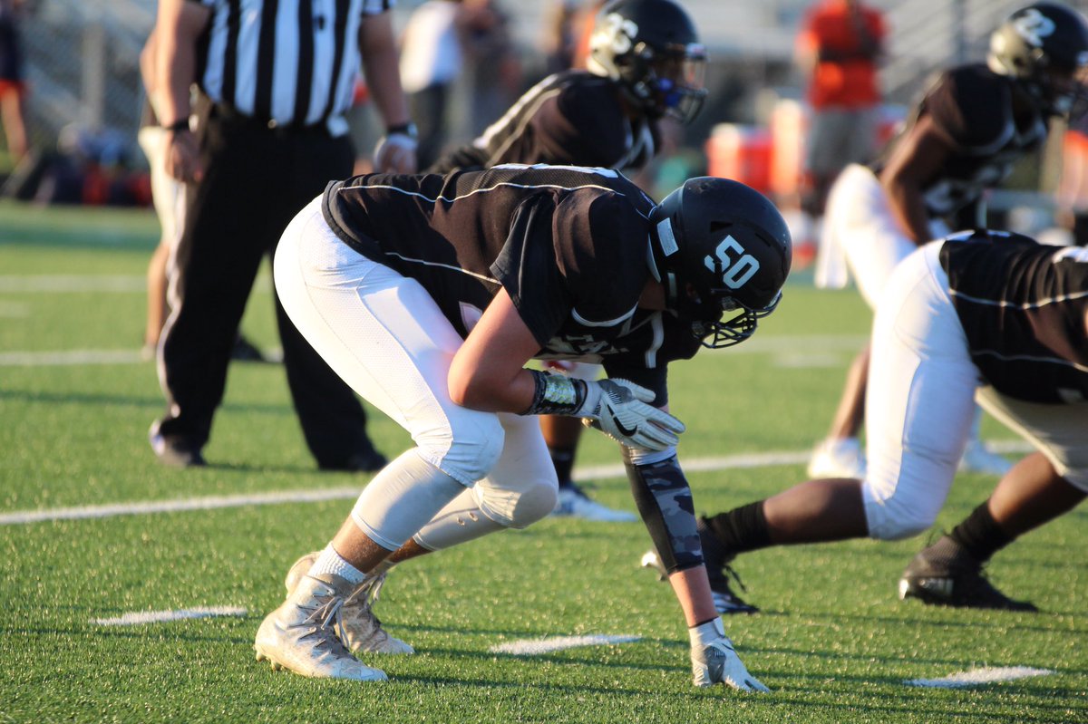 BURGSportsnet's tweet photo. BURG Sports followers, here are our Offensive Linemen of the Year: Jimmy Christ @DHS_TITAN_FB Will Moore &amp; Christophe Atakinson @TuskyFootball Nick Turbyfill @BWHSFootball Alex Nandury @StoneBridgeFB https://t.co/KZ1CLNVf1R