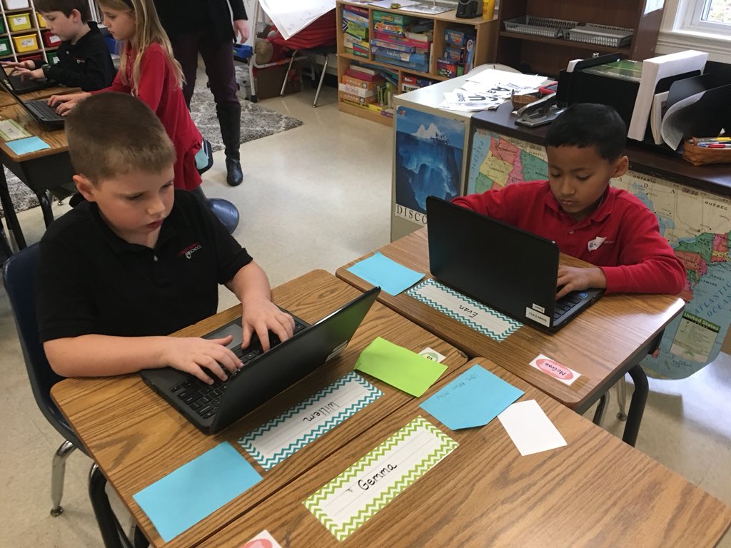 BHinrichsColts's tweet photo. 3rd Graders practicing keyboarding skills today using Typing Pals and their new Chromebooks. #CongressionalSchool has a one-to-one device program beginning in 3rd grade. LS students keep devices at school. MS students bring them home each day. @Colts1939 #keyboardingiscool https://t.co/97FOl0MV7k