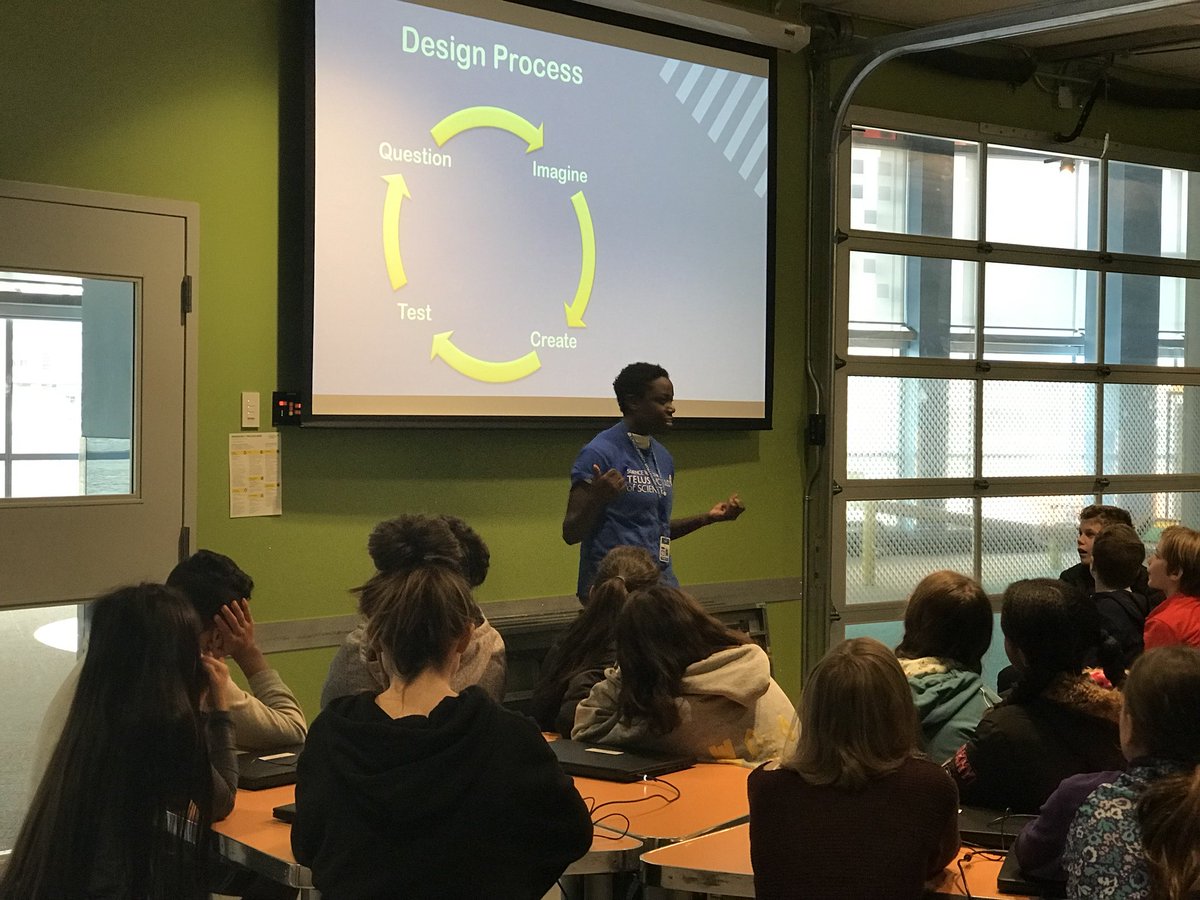 MPJodyWR's tweet photo. Thank you to @scienceworldca for having @Puglaas for an amazing #CanCode event. Students from General Wolfe Elementary here in #VanGran learned how to use loops and conditional statements on Ozobot robots and taught them how to dance! https://t.co/7eDCI7W8h2
