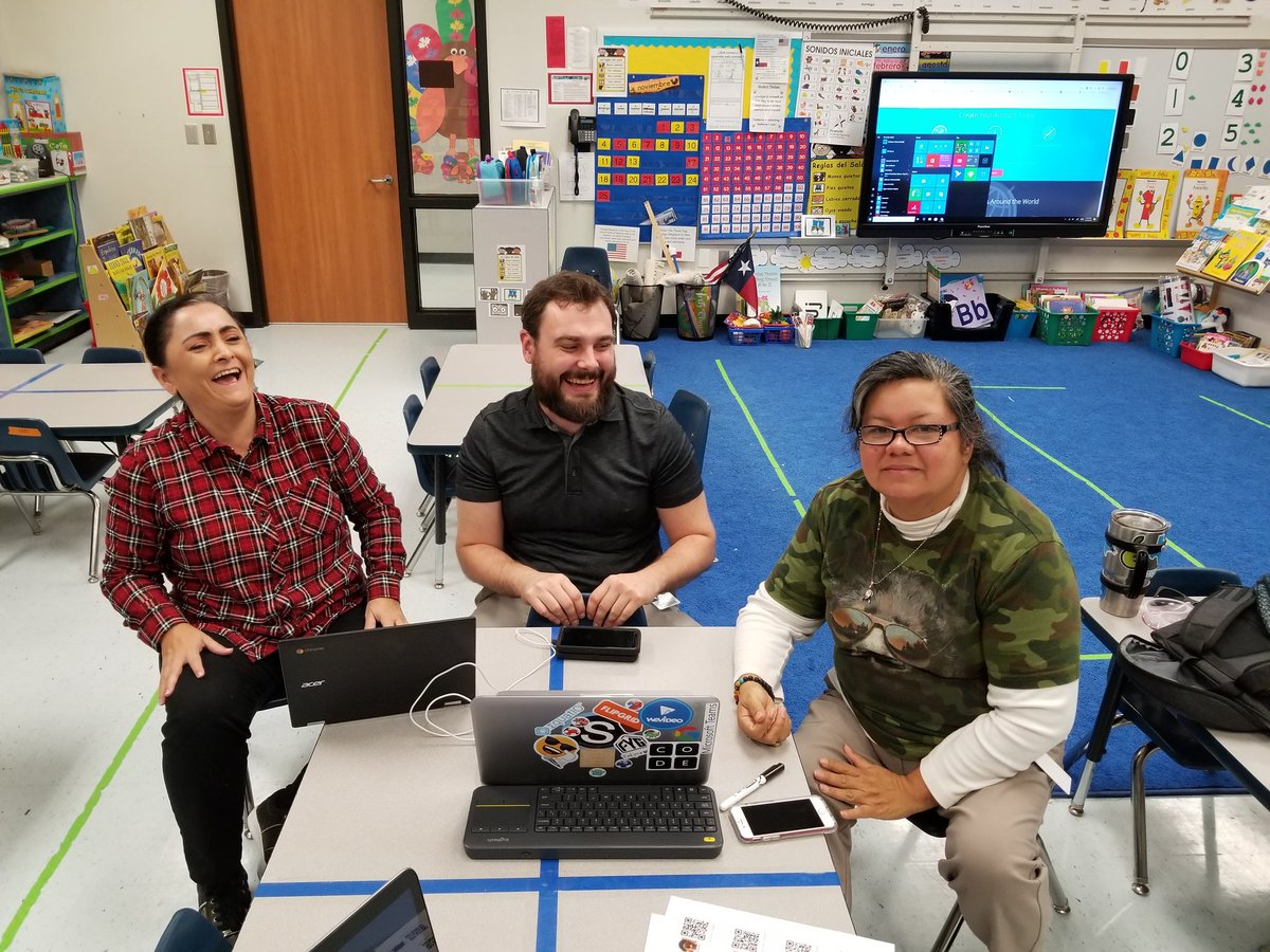 RendonGL401's tweet image. We always have the best time when @JAMitchell47 comes to our school to empower us by teaching us more valuable learning tools!! #Clever #classflow Thank you so much!!!