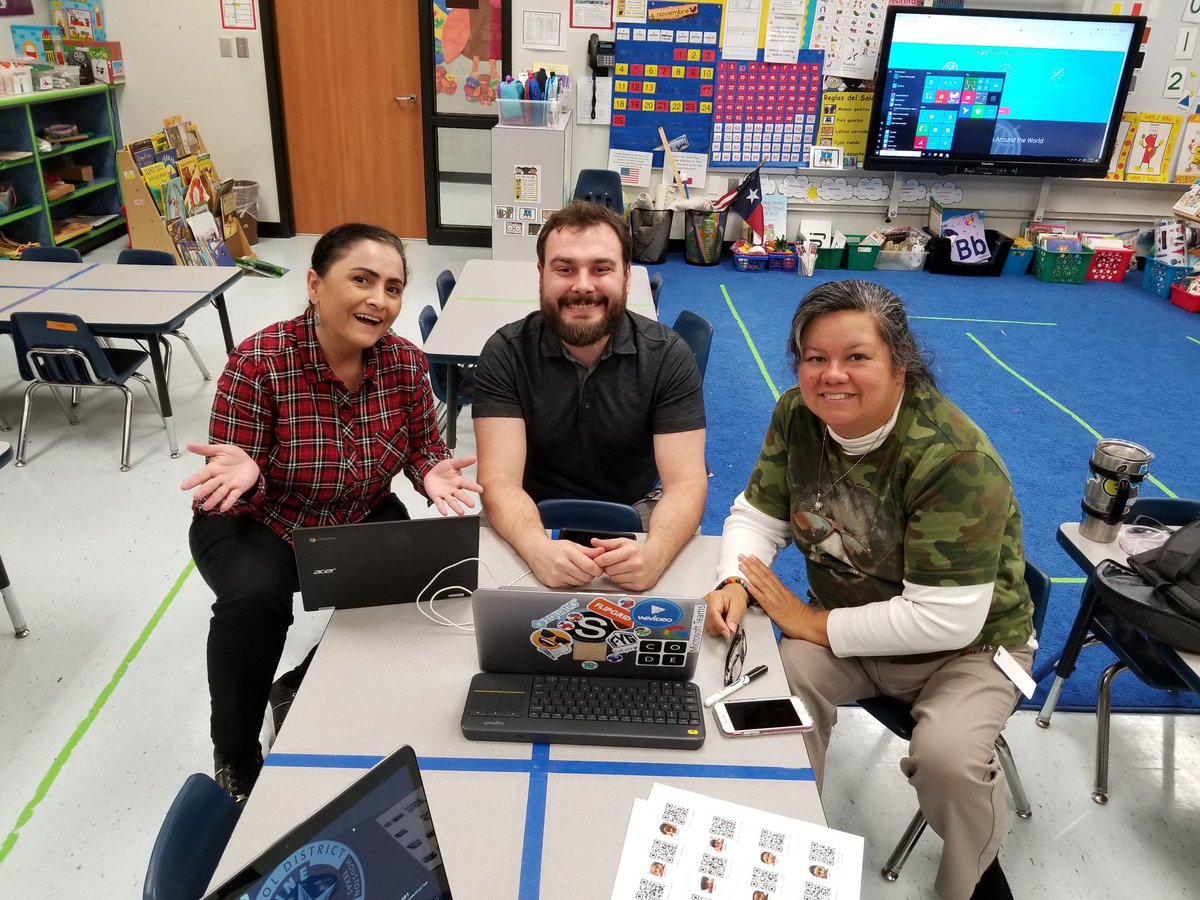 RendonGL401's tweet image. We always have the best time when @JAMitchell47 comes to our school to empower us by teaching us more valuable learning tools!! #Clever #classflow Thank you so much!!!
