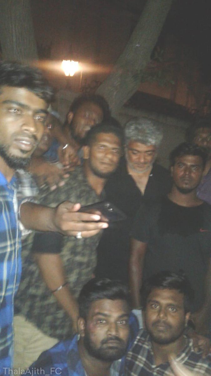 inn_senthil's tweet photo. #_Thala ajith Viswasam Teaser Dopped Over all Complete 🔥

     #Thala with Fans ❤ https://t.co/TzrIJd7Syt