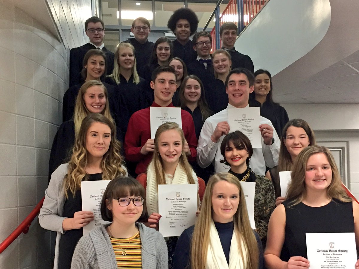 JacobBlum44's tweet photo. Congratulations to all of the newly inducted members of National Honor Society. #StantonSmart https://t.co/G2ucIYeTN5