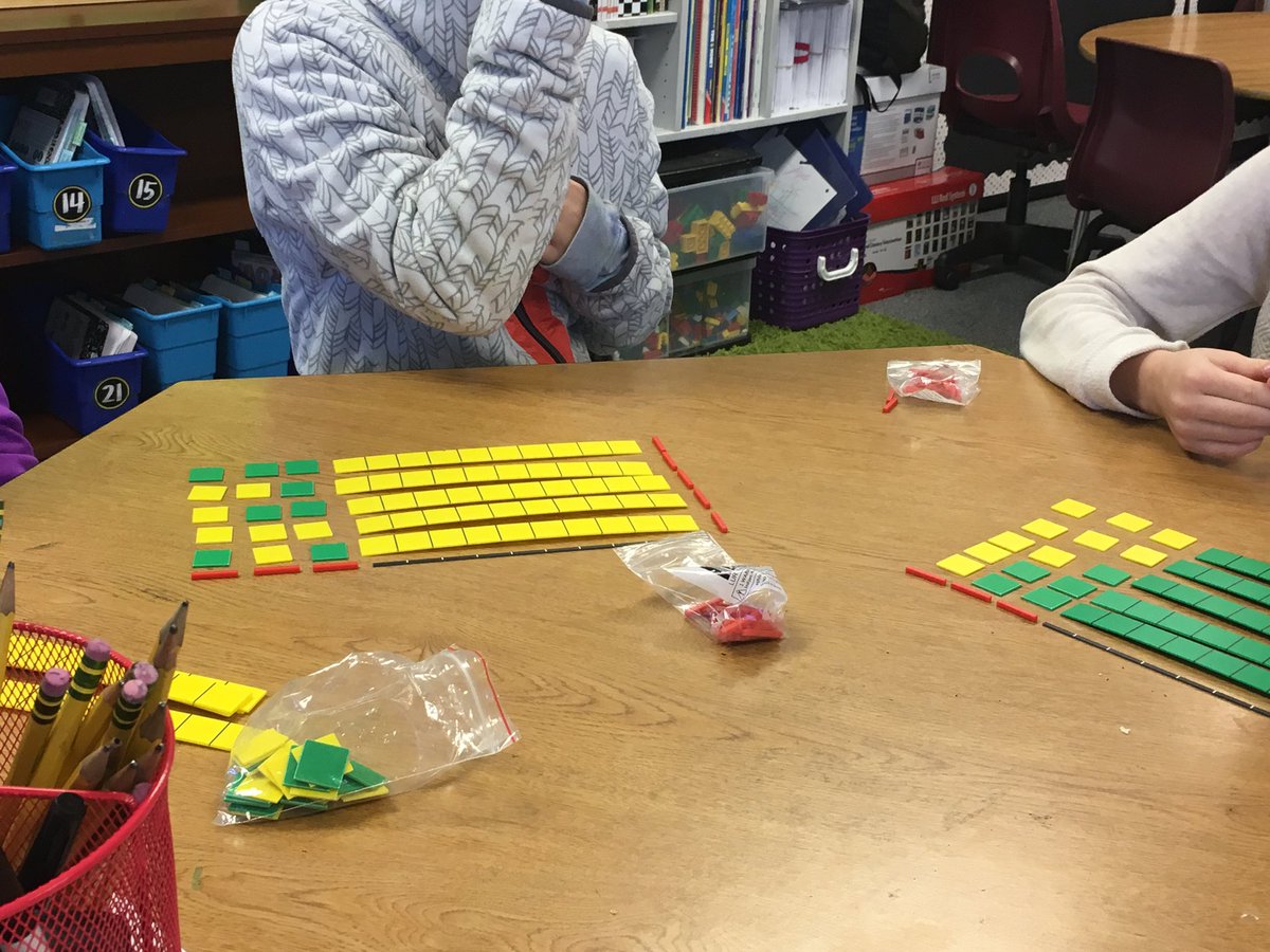 K5mathSVSD's tweet image. Last week, 5th grade students in Mrs. Geel’s WIN Math group modeled 5 x 13 using manipulatives and explored how the associative and distributive properties can be used when multiplying. #handsonlearning #visualmathematics #conceptualunderstanding #SVSDEmpowered