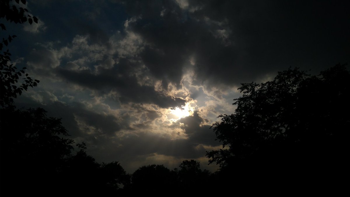 SitInHimchal's tweet photo. Sun as UFO... 👉👽👾👽👈
#HimachalPradesh  #like   #follow   #likes   #love   #me   #instagood   #instagram   #makeup   #cute   #photooftheday  #selfies   #fashion   #model   #smile  #picoftheday   #beautiful  #happy   #himachal  #pics   #envywear  #picture   #pictures  #snapshot https://t.co/Twyj22fdhG