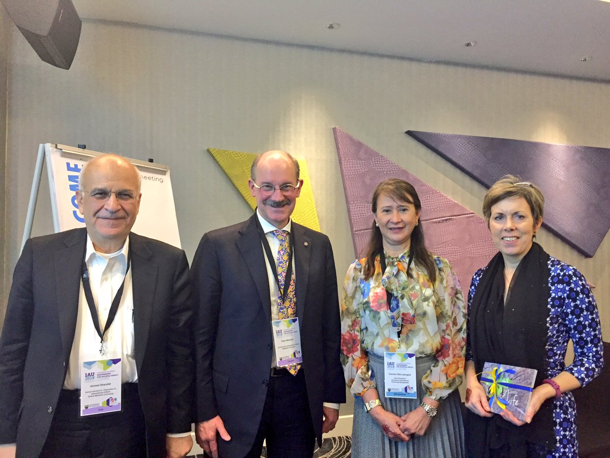 OFlynnATU's tweet image. Delighted to be presenting on @CIT_ie @rubiconcentre collaboration with DaNang University of Economics #StudentInc as part of @IAU_AIU #IAU2018 @unimalaya - showcasing the work of @GeorgeBulman @bredaks and @hamcguirk @HincksCentre