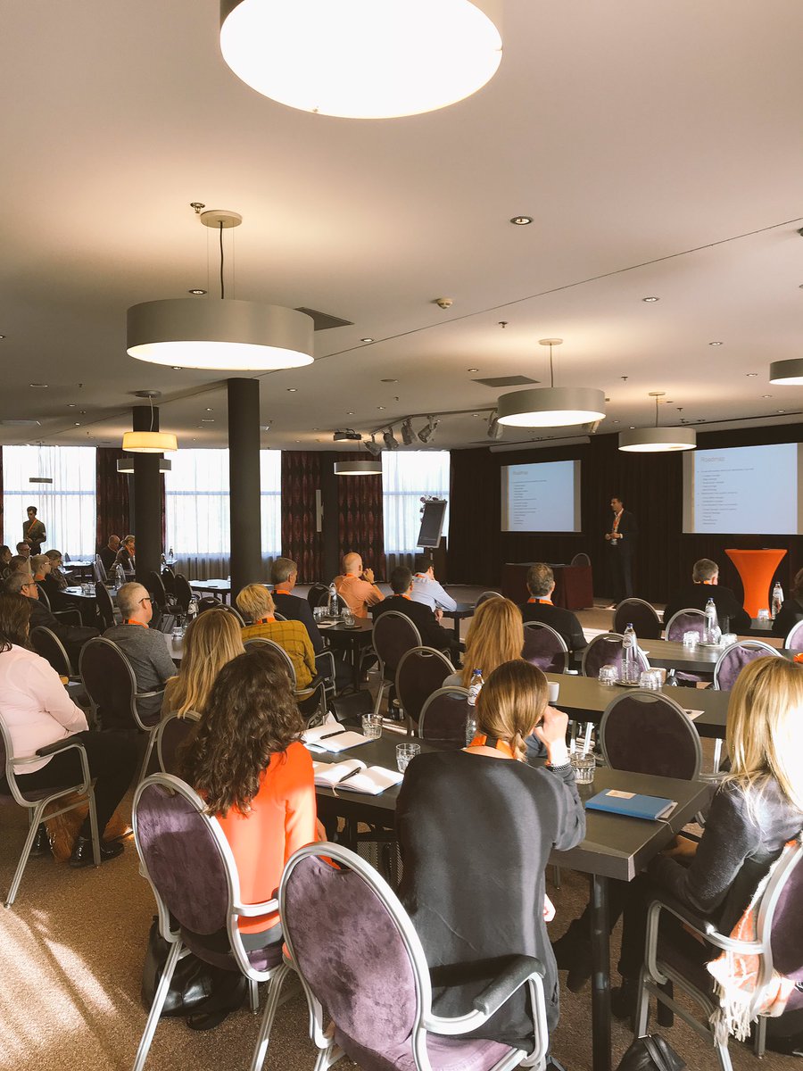 MaxxtonGroup's tweet image. Our COO Ruben walks everyone through the program for the day #celebratingsuccess #maxxtonsoftware