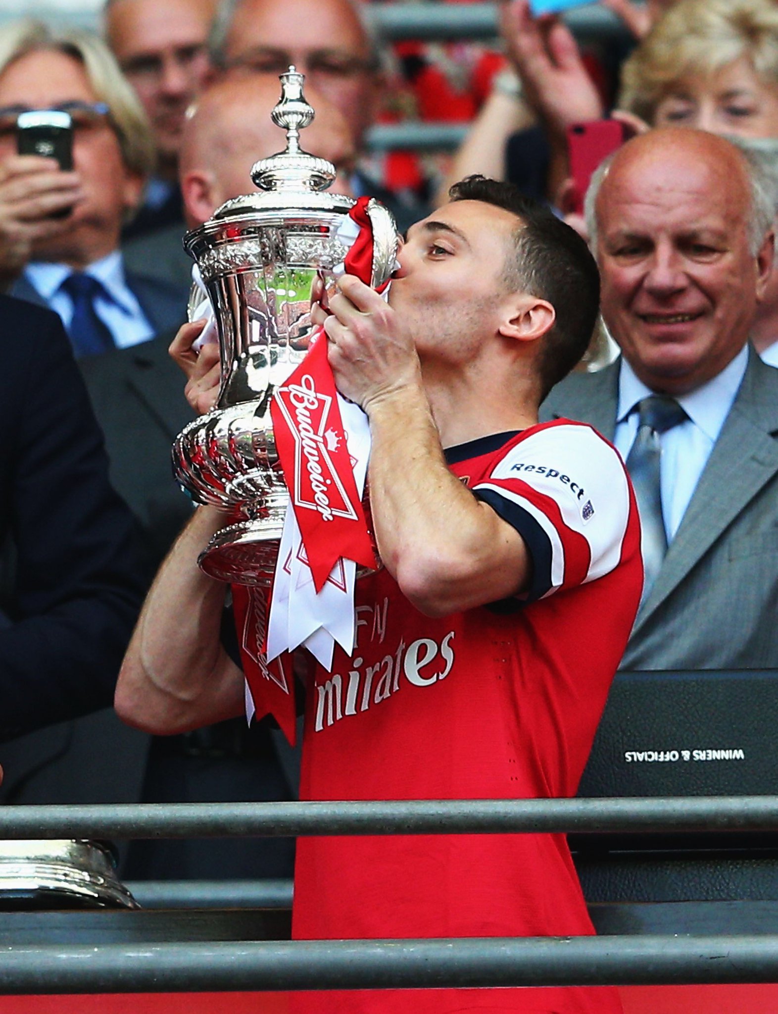 Wishing former Arsenal captain Thomas Vermaelen a very happy birthday! 