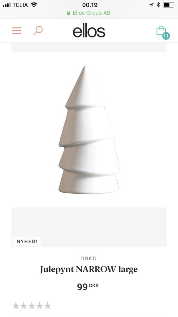 LoveFromSweden's tweet photo. Medium, Large eller Frozen? Uha, det er svært at vælge julepynt i år. De skal jo matche kransen. https://t.co/snTu2mNpz5