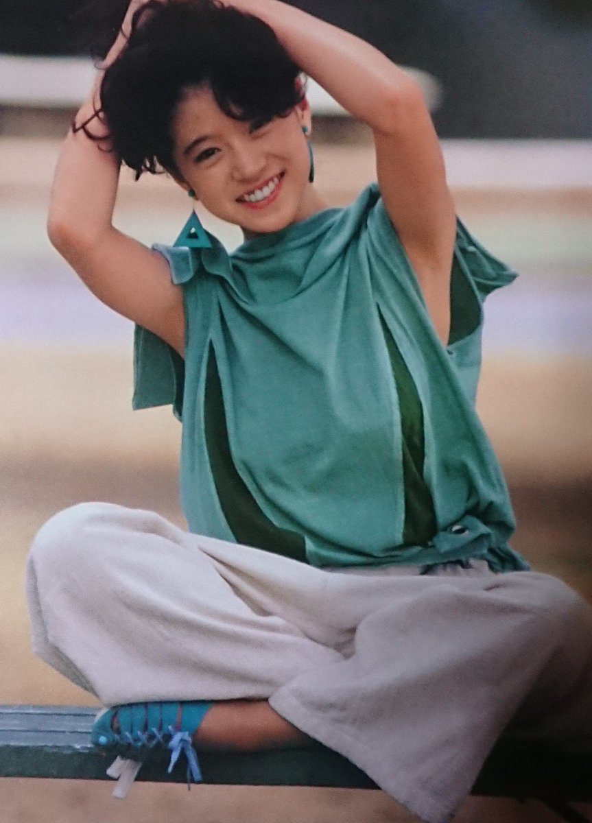 メランコリアの独り言 中森明菜さんの1984年のカレンダーからです 保存 待受 ご自由にどうぞ T Co P0m7lwbqxx Twitter