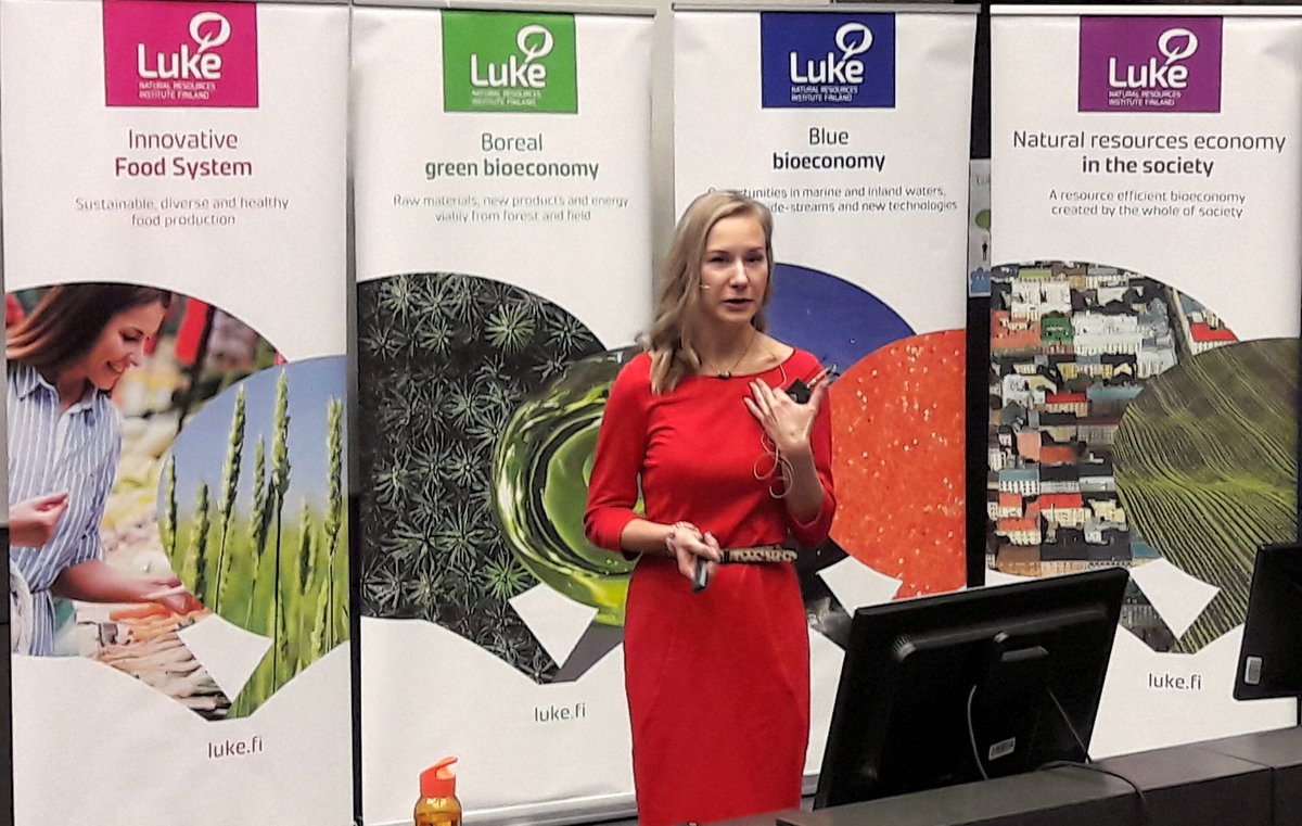 LukeFinland's tweet image. Do you know what you eat? BitBites helps make your meal choices heathier, more nutritious and more environmentally sustainable. Yulia Pavlova kicking off the third volume of #LukeLEADS. #research #innovation #nutrition #sustainability #LukePeople #LukeResearch