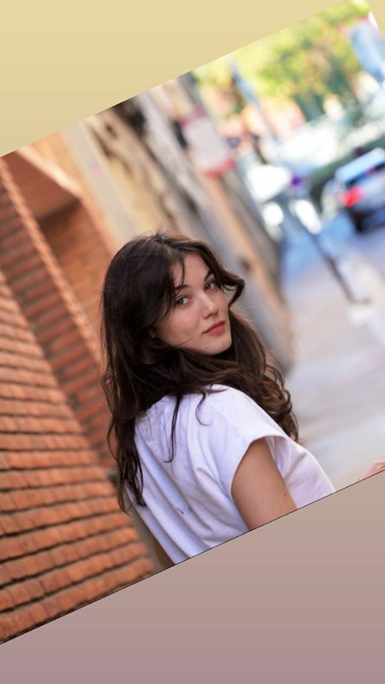 Ahh staja gitmek ölümdür,zulümdür...😳Allahtan pınar story atıyor da iki mutlu oluyoruz❤😛 <a href="/pi/">Pi</a>