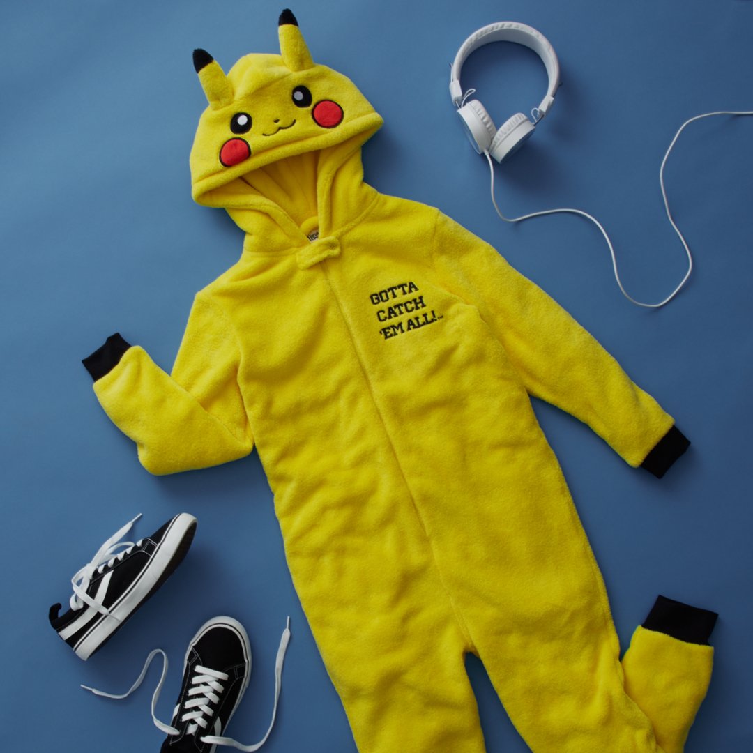 Lezen Verfrissend uitlaat Primark on Twitter: "Even Team Rocket will want to get their hands on our  new #Pikachu kidswear 🙌 Onesie £12/€15 #Primark https://t.co/A1X8hNxBi7" /  Twitter