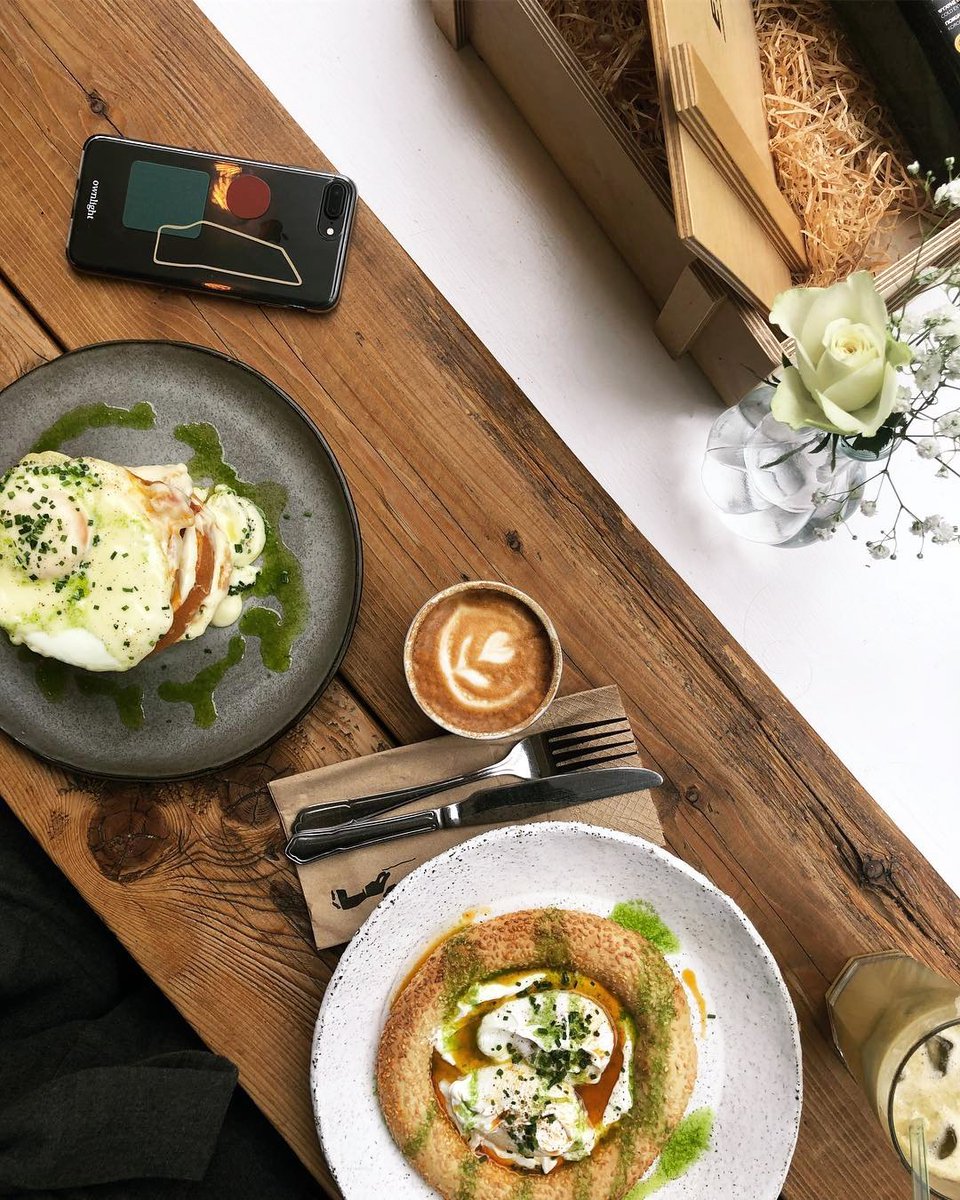 Researches have shown that #brunching with your beloved ones in the weekdays can make you happier and more productive. And we simply can't disagree with that! 😅😉 #Londoners #greekfood #londoneats
.
.
Reposted 📸 Thank you @rourourou33 for the lovely post!