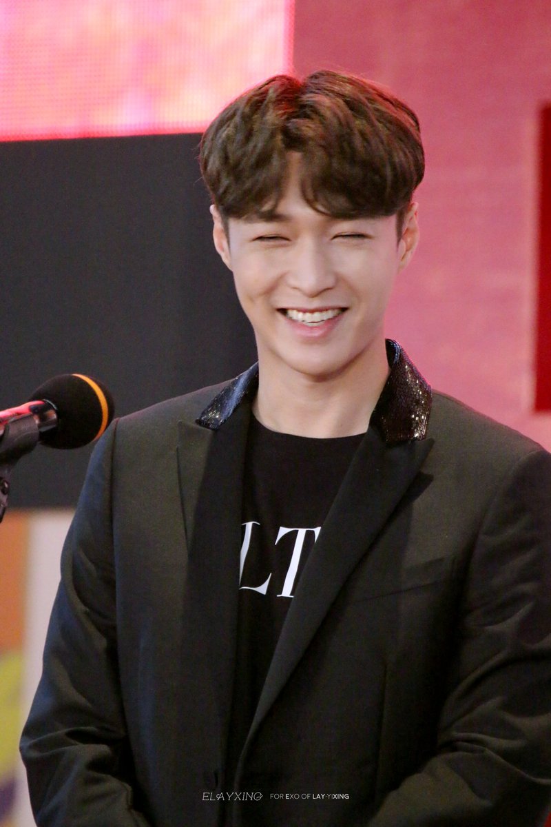 181005 부국제 아일랜드 야외무대인사
보고싶고 사랑하고 사랑하고 뭐 그렇다구 응 힣
#EXO #LAY #레이 #Yixing
<a href="/weareoneEXO/">EXO</a> @LAY_zhang_
wx1.sinaimg.cn/large/ee269565…
wx3.sinaimg.cn/large/ee269565…
wx1.sinaimg.cn/large/ee269565…