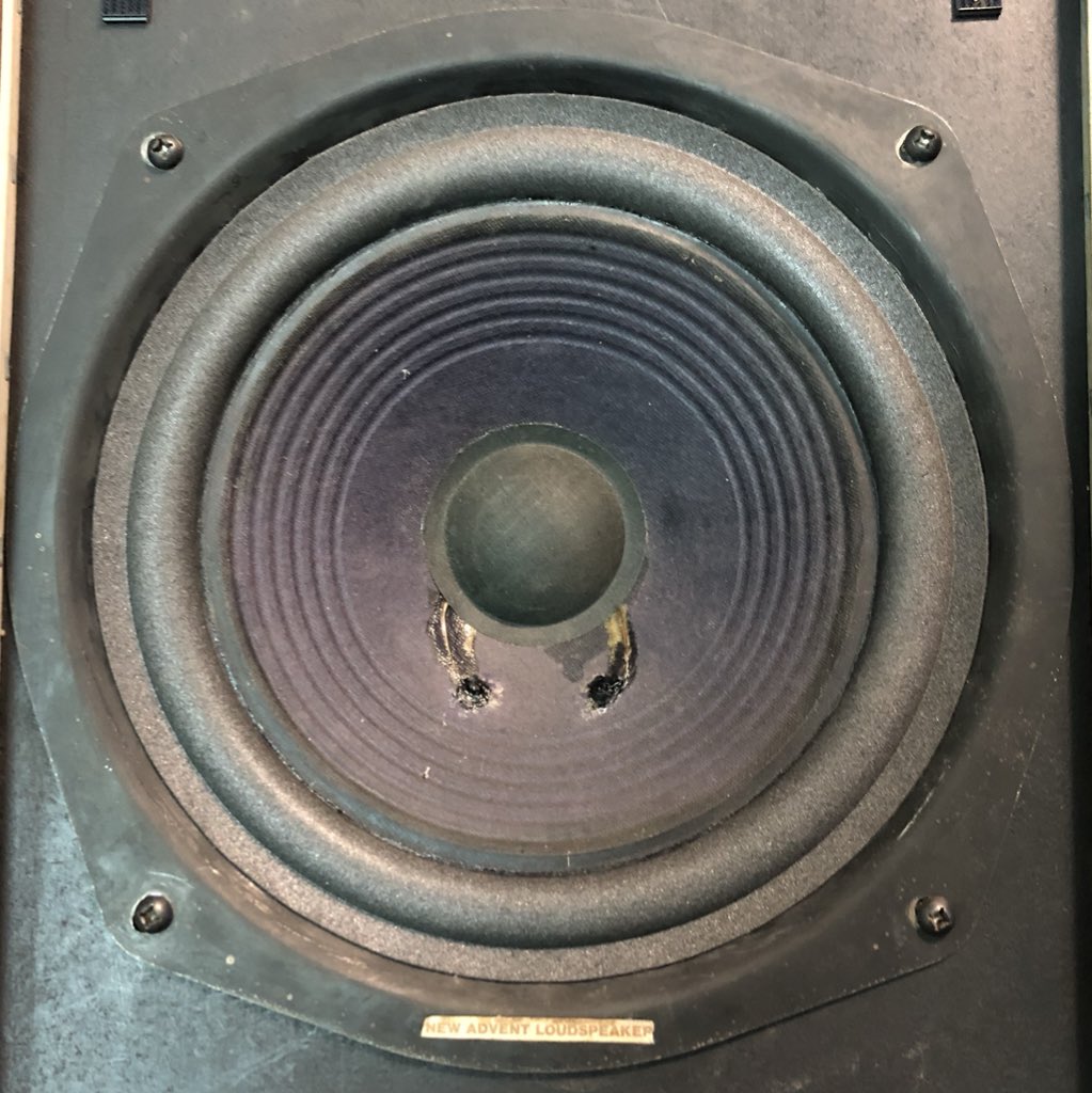 MASTERSTORE24's tweet photo. #riparazionealtoparlanti #advent #woofer era messo veramente male ma siamo riusciti ripristinarlo... info riparazioni 3774545894 - masterstore24@gmail.com - https://t.co/7CafatEtoe https://t.co/muLNSp9f1t
