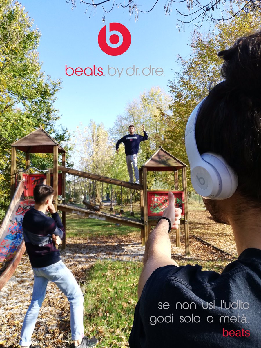GianmarcMartini's tweet photo. Se non usi l’udito godi solo a metà #beats #music #lenostrechappe @lacriscros @IUS_VE @Beats1 https://t.co/NZTeLyWarJ