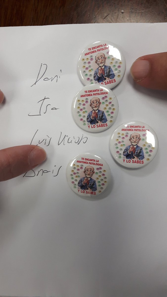 crazylymphocite's tweet photo. It is a pleasure for us to be able to wear such an honor in the form of a grate badge here in Malaga, with @isi200x @recio_vicioso @AnabellLF1 on a great day like #InternationalPathologyDay . Thanks to @edusqo &amp; @SEAP_IAP https://t.co/6KPhOarws0