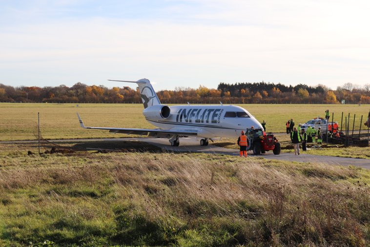 London Stansted Airport tweet media