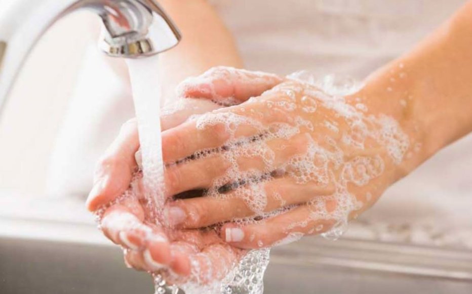 LisaHuttoMD on Twitter: "3)Scrub your hands for at least 20 seconds. Need a timer? Hum the “Happy Birthday” song from beginning to end twice. 4)Rinse your hands well under clean, running water.