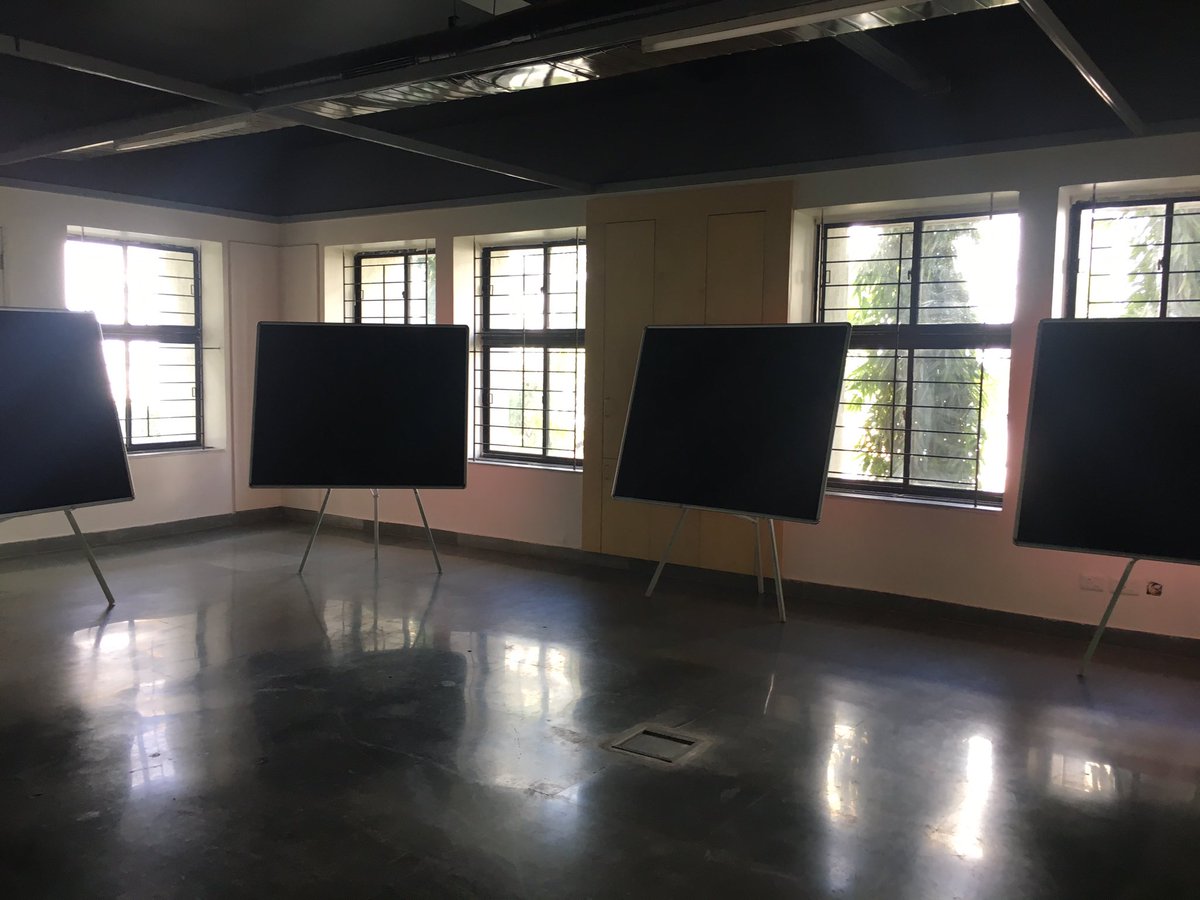 ponguru's tweet photo. Stage set! Poster session. #privacy #security #socialmedia course #TM18004 @iiit_hyderabad #IIITHStudentsRock #ProfGiri https://t.co/c3iIdVa856