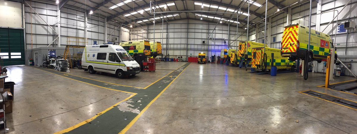 ⁦@NWAmbulance⁩ impressive scene at Haydock RLC Fleet Maintenance this morning as the staff are really getting our vehicles prepared for winter. All this going on in the background whilst front line service runs as normal. #maketherightcall #safeeffectivecare