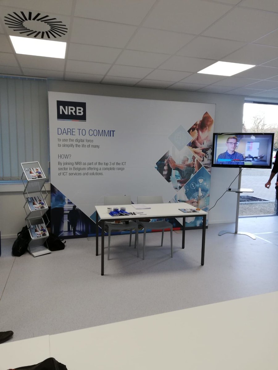 Nos experts du recrutement sont présents aujourd'hui au jobday UMons .
Objectif: rencontrer de potentiels stagiaires et nouveaux collègues. 
Venez les rencontrer ;-)

nrbjobs.be