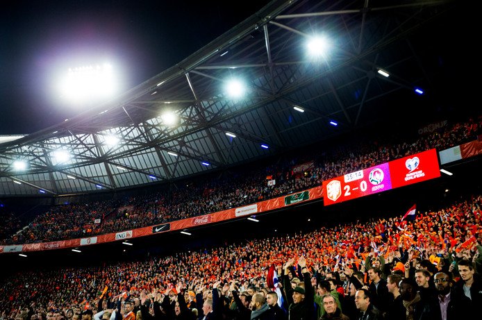Oranje in de Kuip: een garantie voor succes ad.nl/article/~a417b…