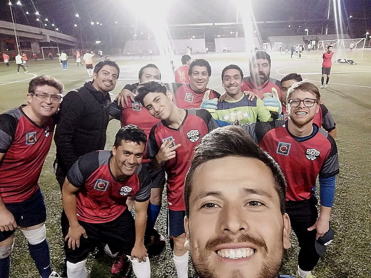 LaloFrue777's tweet photo. Gran día trío magnífico...
Hoy tarde deportiva...
Vamos #Cejeb⚽🏆🎖
Gran jornada @LuchodeChile @DjJanyi @jotaelegodoy
#TodosSomosMagníficos https://t.co/kKkbVnS93b