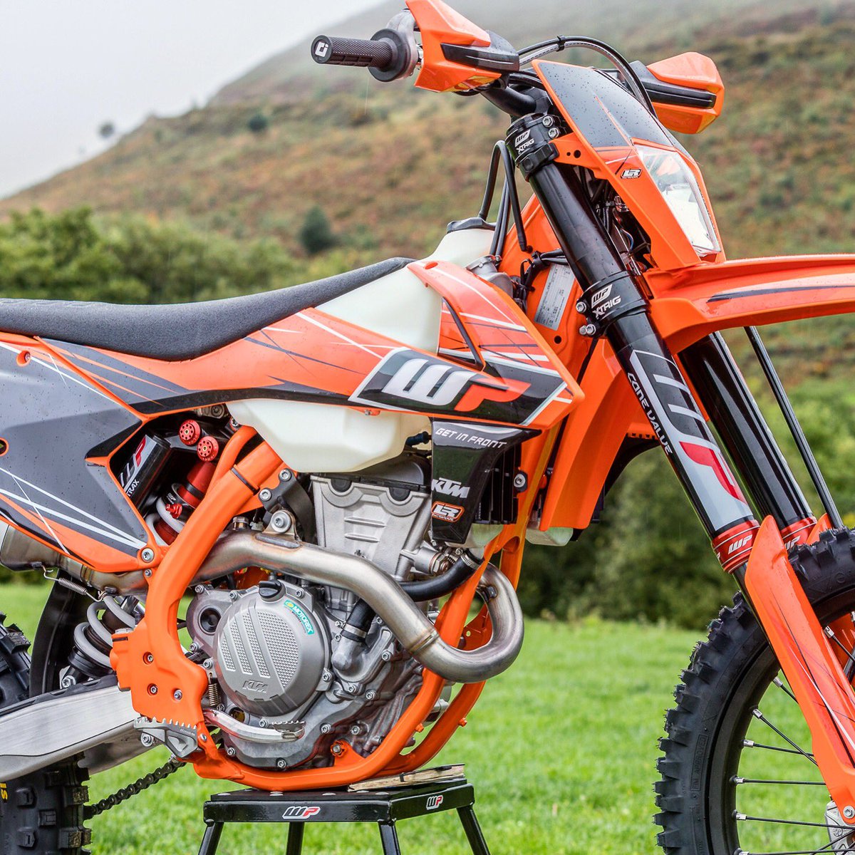 WPSuspensionUk's tweet photo. Winter is here? No problem. #GETINFRONT| #WPPROCOMPONENTS | #CONEVALVE | #ENDURO https://t.co/LOTeY3ZjSH